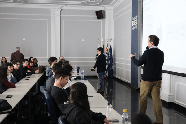 Ciclo-de-Palestras-18-_4_-min_1.webp